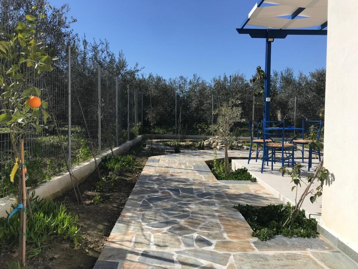Utopia Residences Gaia House Petrokefalion Bagian luar foto