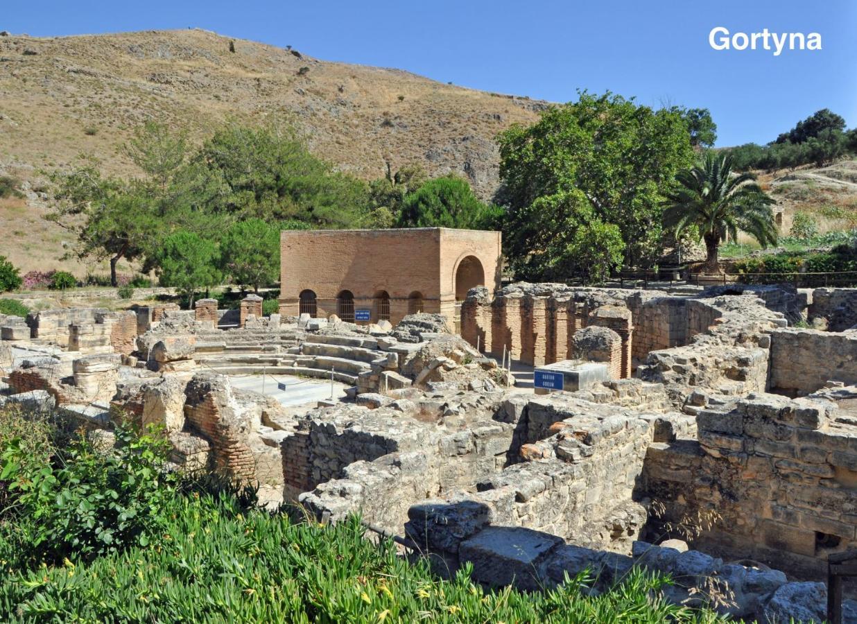Utopia Residences Gaia House Petrokefalion Bagian luar foto