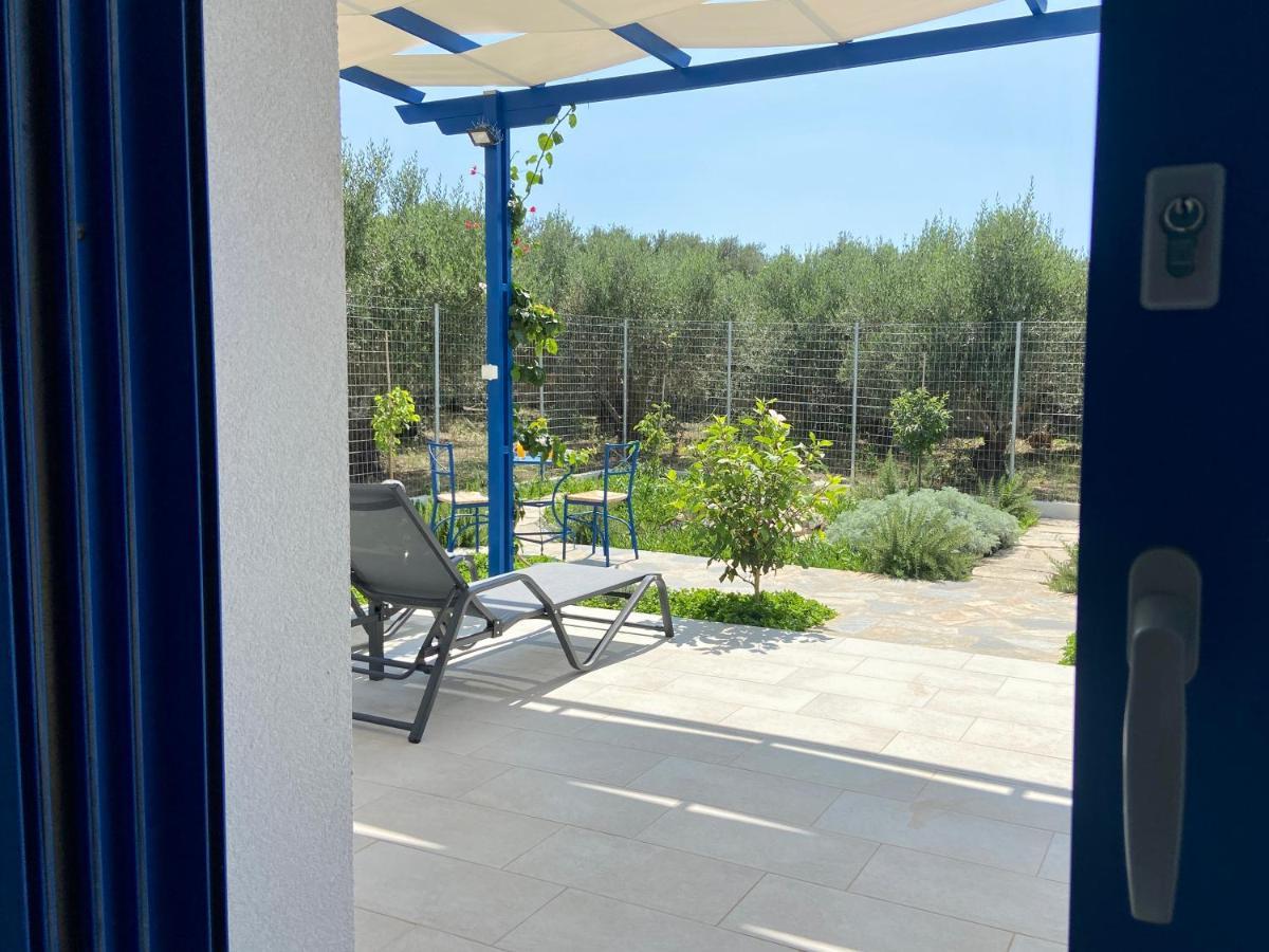Utopia Residences Gaia House Petrokefalion Bagian luar foto